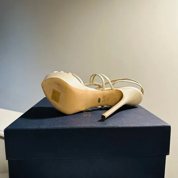 Beautiful champagne color Italian handmade Sergio Rossi sandals