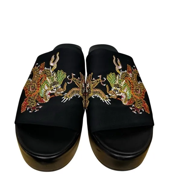 bebe Y2K Black Platform/Wedge Embroidered Dragon Slip-On Sandal Size 9