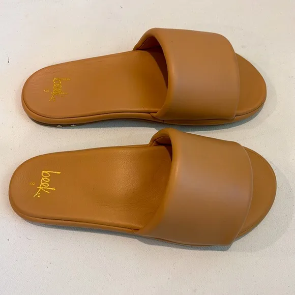 BEEKLeather Puffbird Sandals in Beach