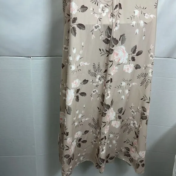 Beige floral v-necklace maxi swing dress NWT size xl