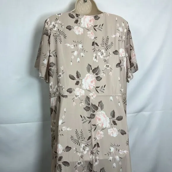 Beige floral v-necklace maxi swing dress NWT size xl