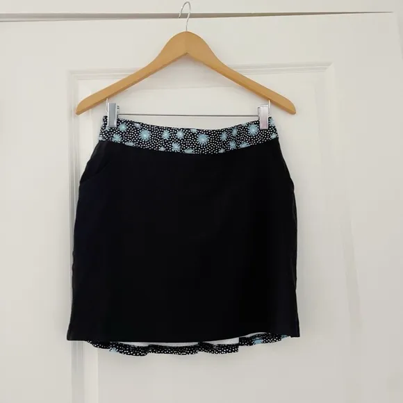 Belyn Key Onyx Moonstruck Floral Ruffle Golf Skort UPF 50