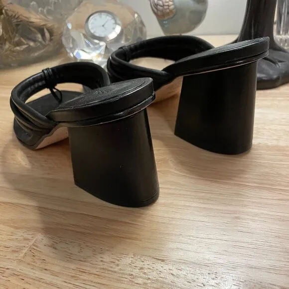 BERNARDO Miami Flair Sandals in Black Glove Leather Size 7.5 New