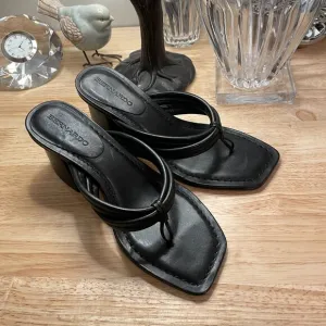 BERNARDO Miami Flair Sandals in Black Glove Leather Size 7.5 New