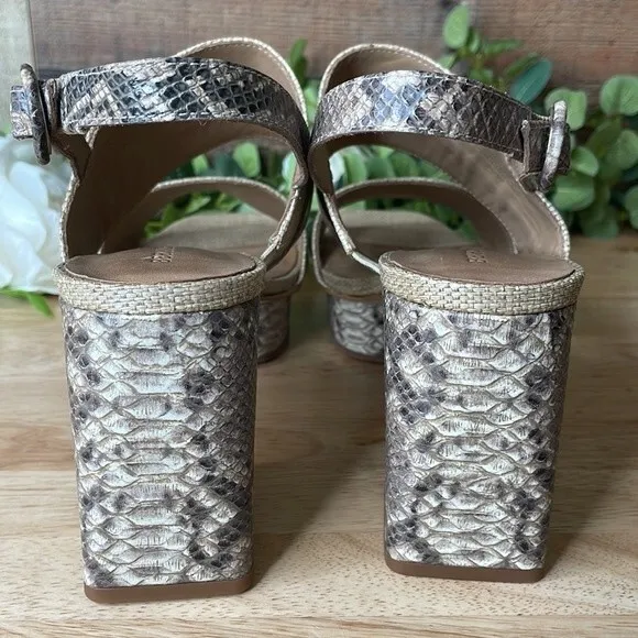 Bernardo Racquel Snake Print Platform Sandals Cream Size 8.5
