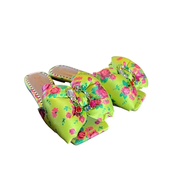 Betsey Johnson Daisyy Satin Square Toe Slide Sandals Floral NEW Size 5