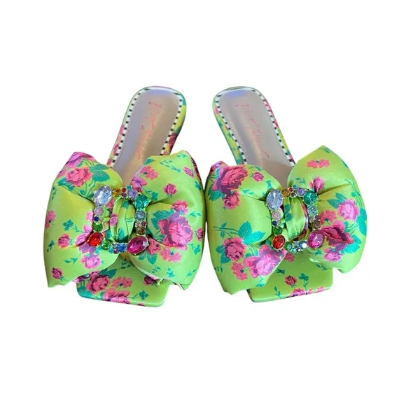 Betsey Johnson Daisyy Satin Square Toe Slide Sandals Floral NEW Size 5