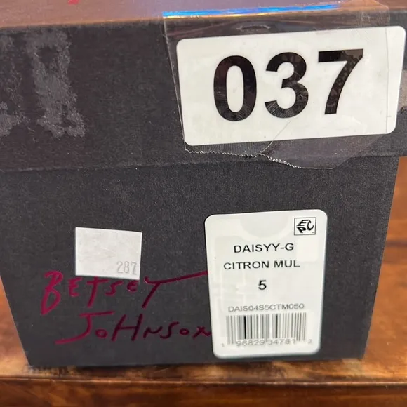 Betsey Johnson Daisyy Satin Square Toe Slide Sandals Floral NEW Size 5