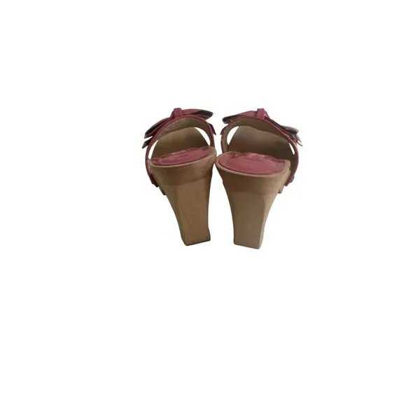 BETSEY JOHNSON Vintage Y2K Pink Wood Sandals Heels Size 6