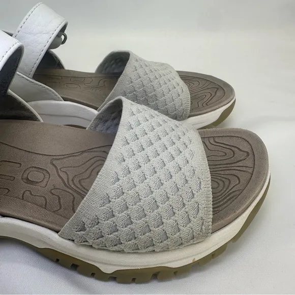 Bionica Women's Nacola Sport‎ Comfort Sandals Size 10 Slip Resistant leather