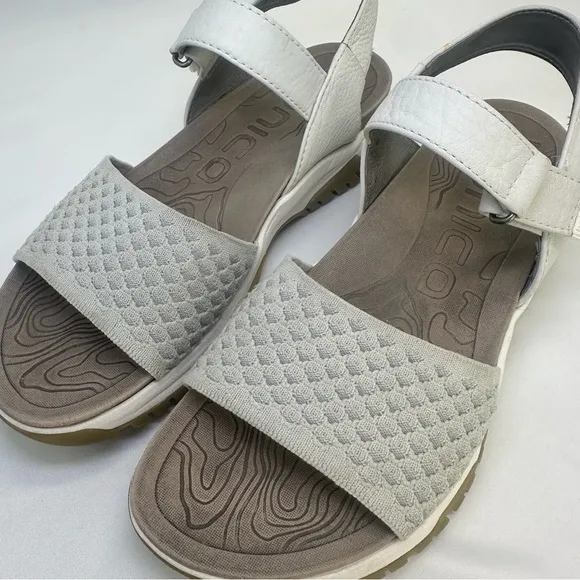 Bionica Women's Nacola Sport‎ Comfort Sandals Size 10 Slip Resistant leather