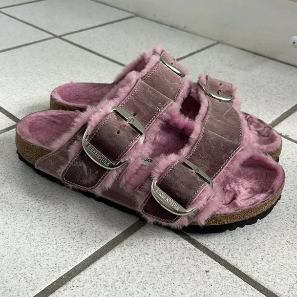 Birkenstock Arizona Big Buckle Shearling Oiled Leather Sandals - Size EU 38