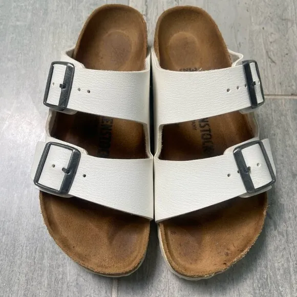 Birkenstock Arizona Sandals Leather White Size 6-6.5 (EU 37)