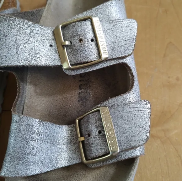 Birkenstock Arizona Silver Leather With Gold Buckle And Grey Sole