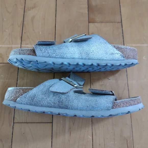 Birkenstock Arizona Silver Leather With Gold Buckle And Grey Sole