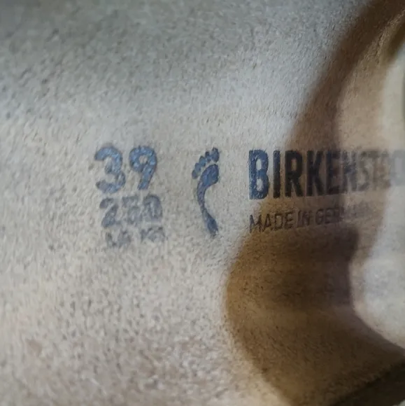 Birkenstock Arizona Silver Leather With Gold Buckle And Grey Sole