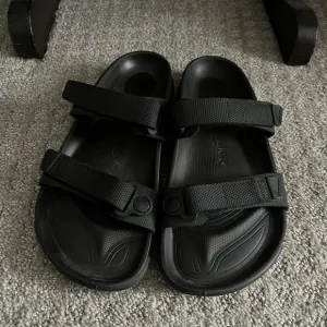 Birkenstock Black Sandals Minimalist Comfort
