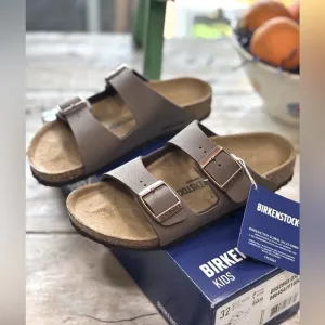Birkenstock Classic Arizona Brown Sandals. Slip-On-Leather Kid’s Sz-1 NWT w/ Box