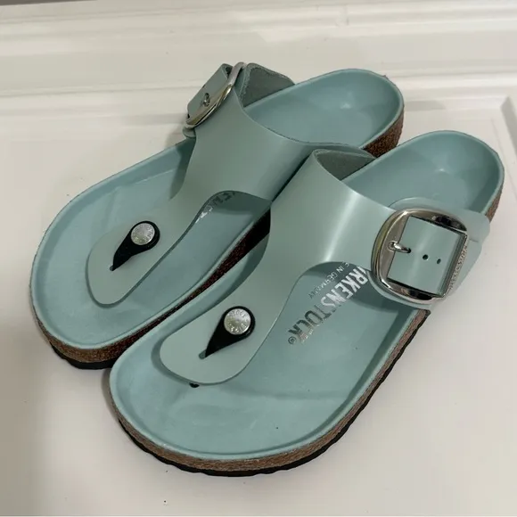 Birkenstock Gizeh Big Buckle Natural Leather Patent - High Shine Surf Green