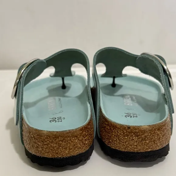 Birkenstock Gizeh Big Buckle Natural Leather Patent - High Shine Surf Green