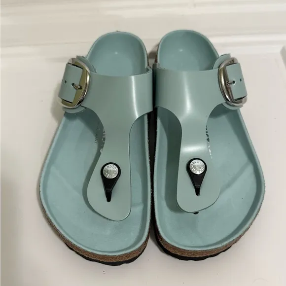 Birkenstock Gizeh Big Buckle Natural Leather Patent - High Shine Surf Green