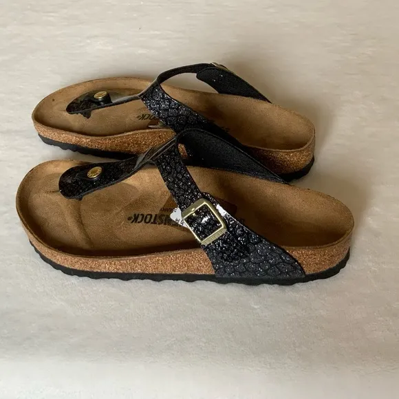 Birkenstock Gizeh Magic Snake Black-Silver Sandals