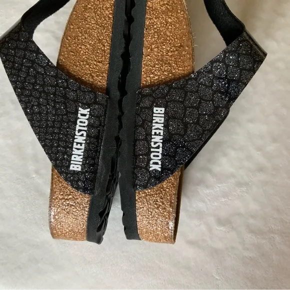 Birkenstock Gizeh Magic Snake Black-Silver Sandals