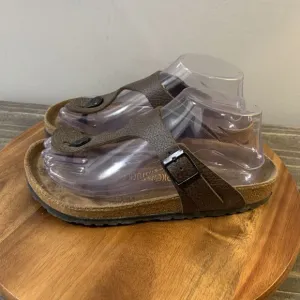 Birkenstock Gizeh Sandals Womens Size 6 EU 37 Brown Thong Buckle Slip On Leather