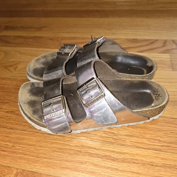 Birkenstock Gold Leather Slip On Sandals Womens Size 37/6-6.5
