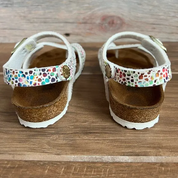 Birkenstock Kids Taormina Sandals. Size 26