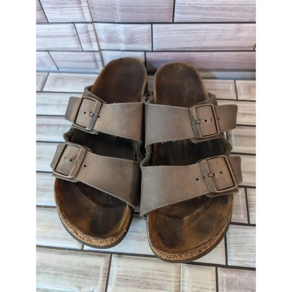 Birkenstock Sandals Womens Arizona Slides Gold Metallic 38EUR  7.5 US