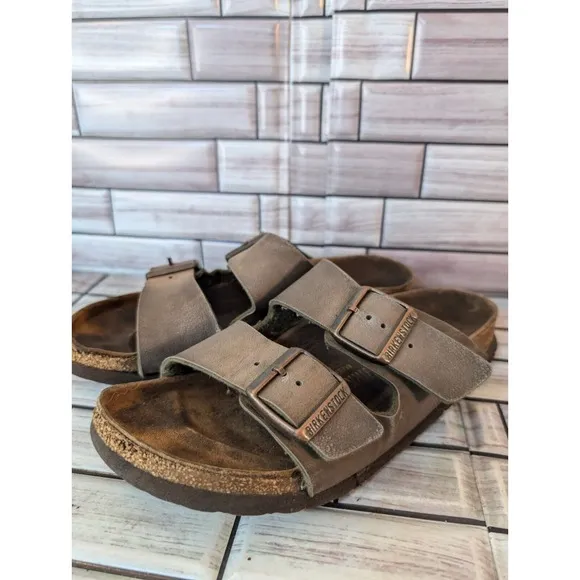 Birkenstock Sandals Womens Arizona Slides Gold Metallic 38EUR  7.5 US