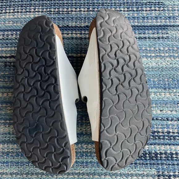 Birkenstock White Leather Slip On Sandals size 9 or 40