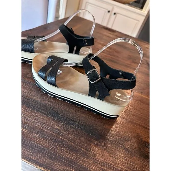Black Fantasy comfort Sandals