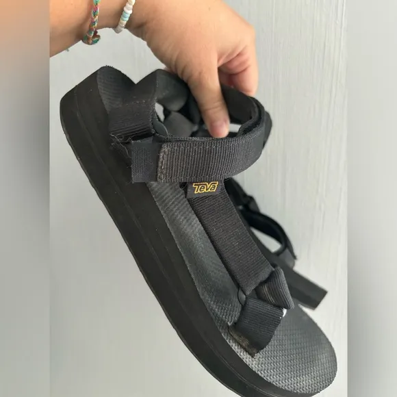Black mid form universal Teva sandals Size 9