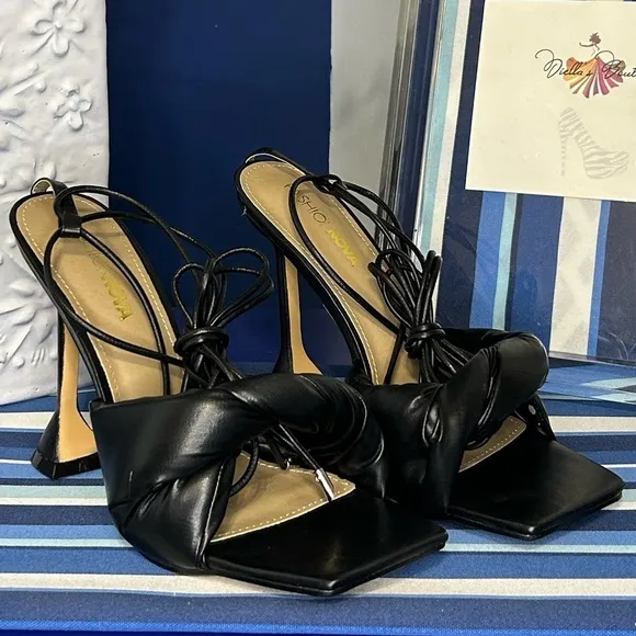 Black square toe knotted strappy wrap tie up high heel sandals sz 10