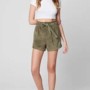 BLANK NYC HIGH WAISTED GREEN FAUX SUEDE LEATHER SHORTS WITH BELT