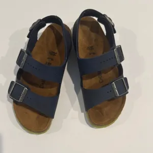 Blue Boys Birkenstock size 34 Navy   lime green soles