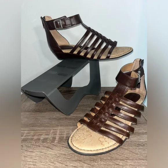 BOC Vegan Gladiator Kirra Faux Leather Strappy Sandal Brown Buckle Women’s Sz 9