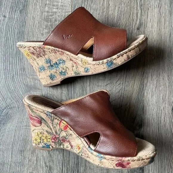 BOC Women’s Size 7 Slip On Wedge Sandals Floral Details