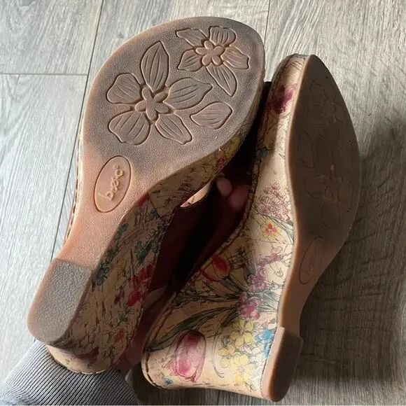 BOC Women’s Size 7 Slip On Wedge Sandals Floral Details