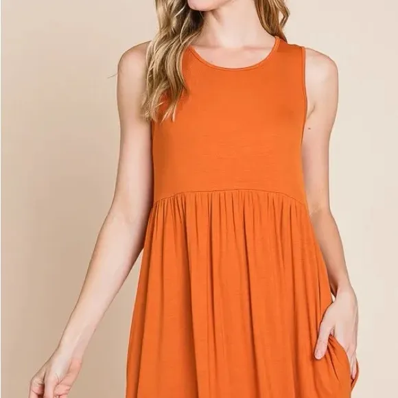 BOMBOM Sleeveless Maxi Dress with Pockets
