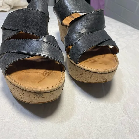 Born 8 Leather Strappy Sandals Slip On Charcoal Black Platform 3 inch Wedge