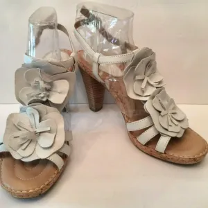 Born Crown White and Tan Leather Heeled Sandals with Flower Design 9 EUC
