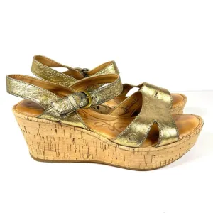 Born Women’s Metallic Gold Platform Sandals with Textured Straps Size 7