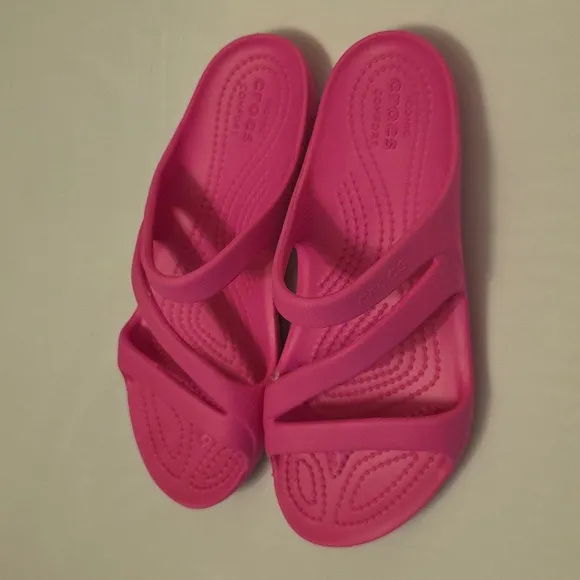 BRAND NEW CROCS ICONIC WOMENS KADEE II SANDAL