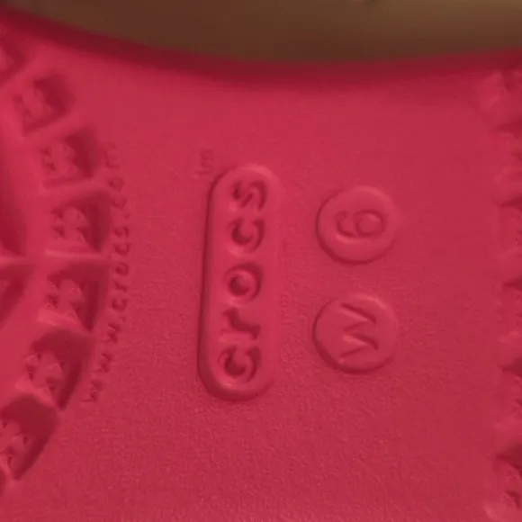 BRAND NEW CROCS ICONIC WOMENS KADEE II SANDAL