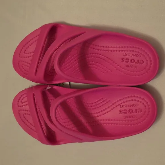 BRAND NEW CROCS ICONIC WOMENS KADEE II SANDAL