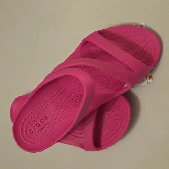 BRAND NEW CROCS ICONIC WOMENS KADEE II SANDAL