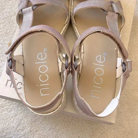 Brand New Nicole Genuine Leather Pathbreaker Espadrille Wedge Sandals Metallic